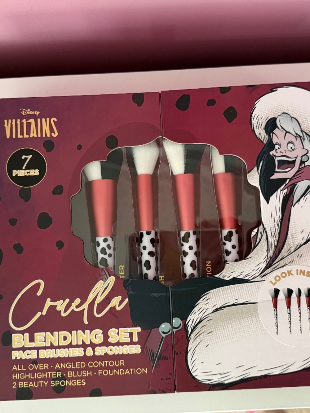 Disney Villains Cruella Blending Set Face Brushes & Sponges Limited Edition NIB